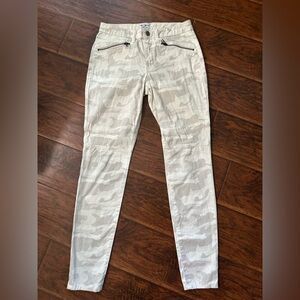 William Rast by Justin Timberlake - Jane - skinny jeans- cream camo - size 28